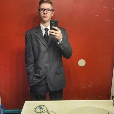 Profile Picture of MiNi LuKkYyU (@KylePatterson46) on Twitter