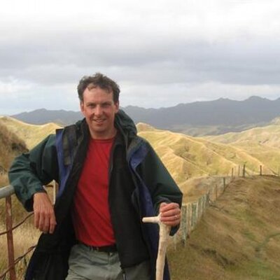 Profile Picture of James Mollison (@jamesmollison) on Twitter