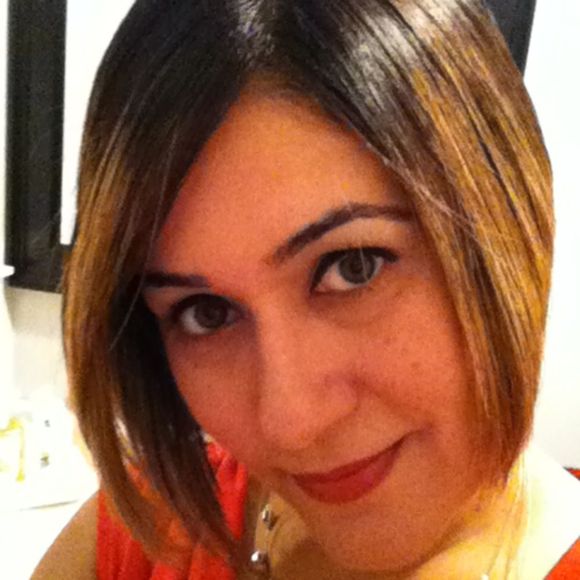 Profile Picture of Aliya Ansari (@aansari30) on Poshmark