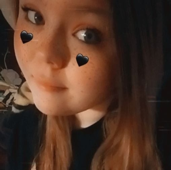 Profile Picture of Miranda Simpson (@mirandajs99) on Poshmark