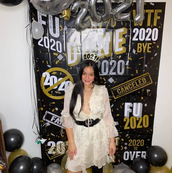 Profile Picture of Marium Moin (@mariummoin) on Poshmark