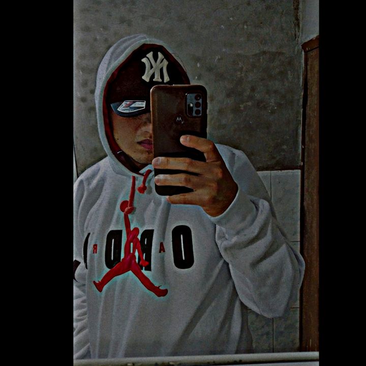 Profile Picture of Brâńdõń :D (@brandon04r) on Tiktok