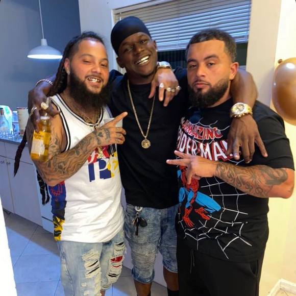 Profile Picture of Joe Casiano (@jcasiano89) on Poshmark