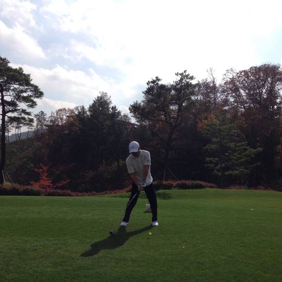 Profile Picture of Alasdair Bilzerian (@esqintraining) on Poshmark