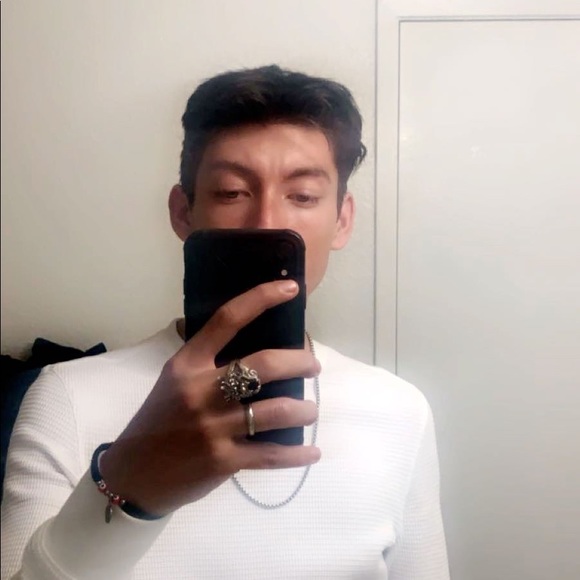 Profile Picture of Isaac Ortiz (@elguerobb17) on Poshmark
