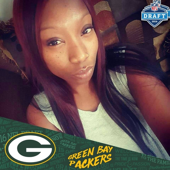 Profile Picture of Valynncia Gregory (@valynncianicole) on Poshmark