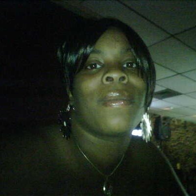 Profile Picture of Crystal Hinnant (@SoSickOfU) on Twitter