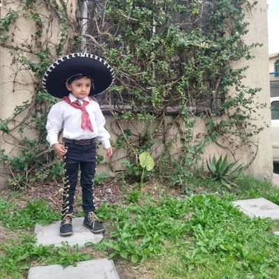 Profile Picture of Reyna Lucero Olivera Ortiz (@ReynaLuceroOli1) on Twitter