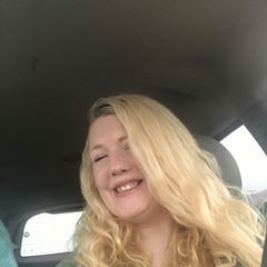 Profile Picture of Amanda Ash (@@amandaashhh) on Tiktok