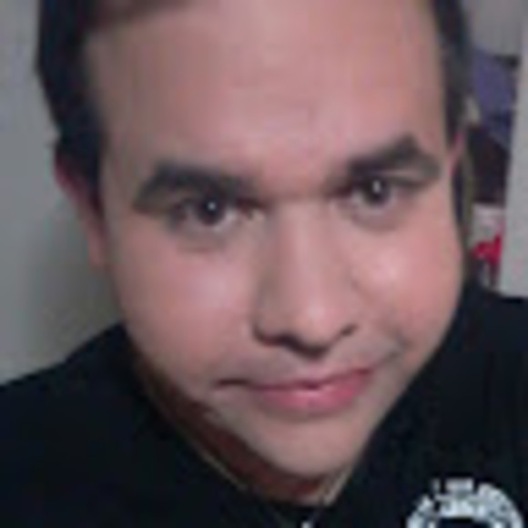 Profile Picture of Nathan Milsom (@nmilsom8923) on Poshmark