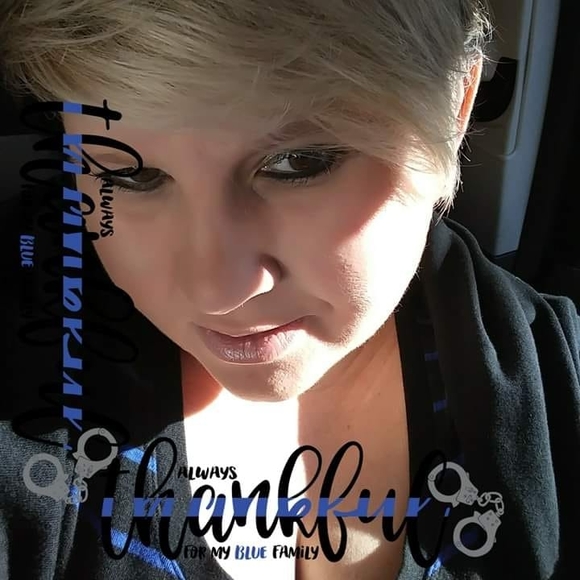 Profile Picture of Jessie Dragosin (@draggerella) on Poshmark