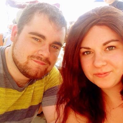 Profile Picture of Amanda Marie Combs (@@Maari20) on Twitter