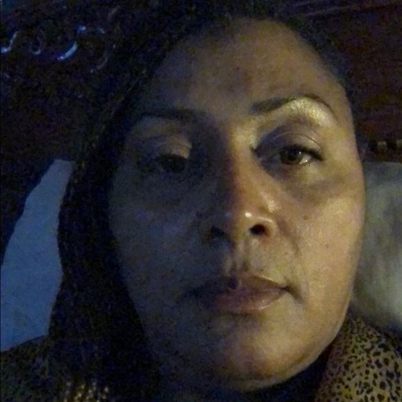 Profile Picture of Loren Jordan (@lorencjordan) on Poshmark