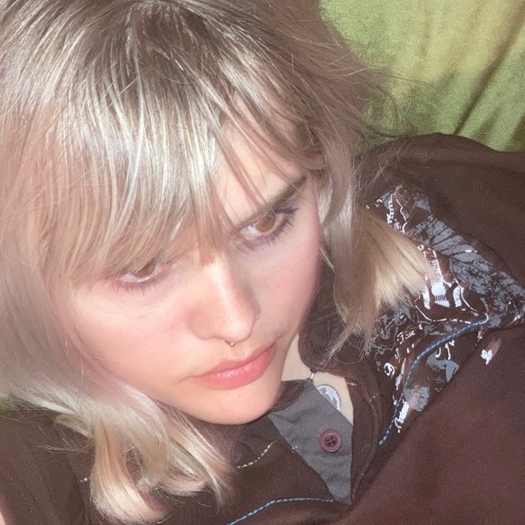 Profile Picture of Audrey Watson (@audwat) on Poshmark