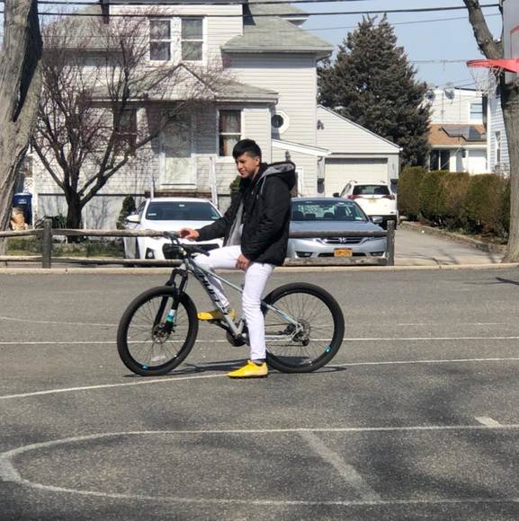 Cesar Oxlaj - Poshmark Profile Picture of Cesar Oxlaj (@oxlajcesar03) on Poshmark