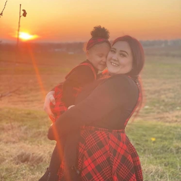 Profile Picture of Halah Vollrath (@halahrv) on Poshmark