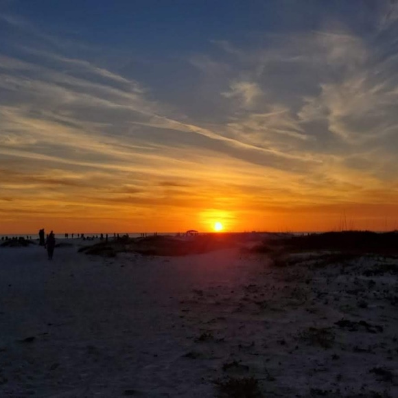 Profile Picture of Courtney Seibel (@cjseibel) on Poshmark