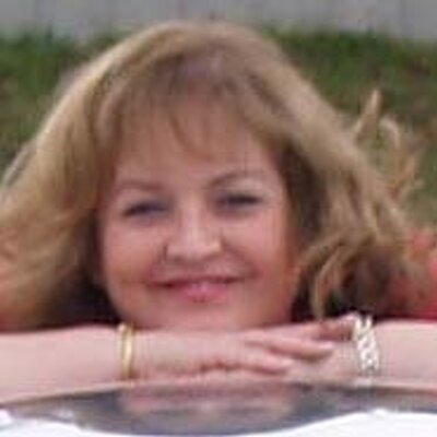 Profile Picture of Barbara Thibodeaux (@southernfolkart) on Twitter