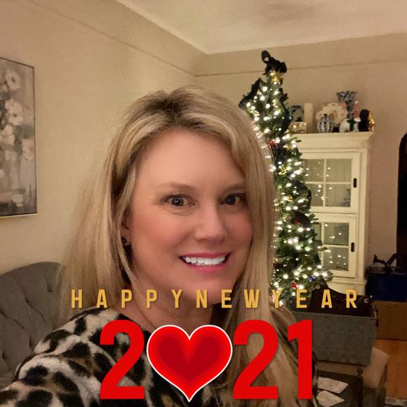 Profile Picture of Vicki Duddlesten (@vickivand) on Poshmark