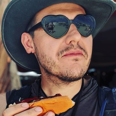 Profile Picture of Alex Kremer (@axk) on Twitter