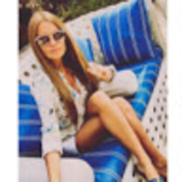 Profile Picture of Crystal Rowe (@diazcrystal169) on Poshmark