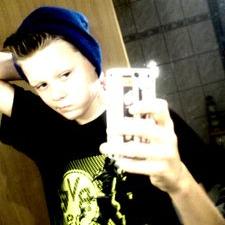 Profile Picture of John Eberlein (@johni_xd) on Twitter