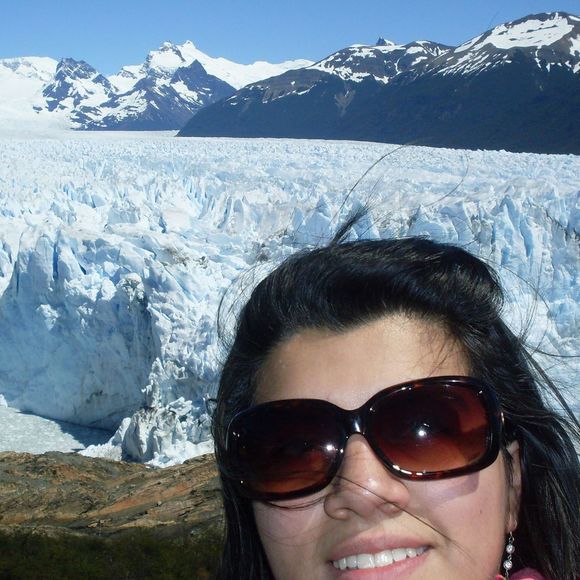 Profile Picture of Andrea Sereno (@andresere13) on Poshmark