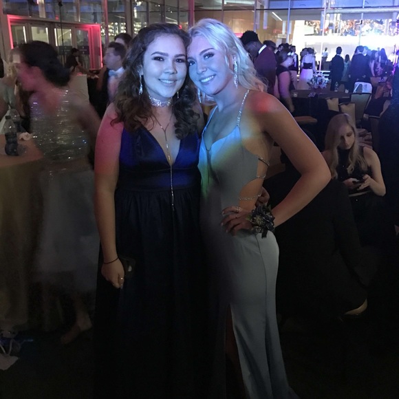 Profile Picture of Bella Stakem (@stakembella) on Poshmark