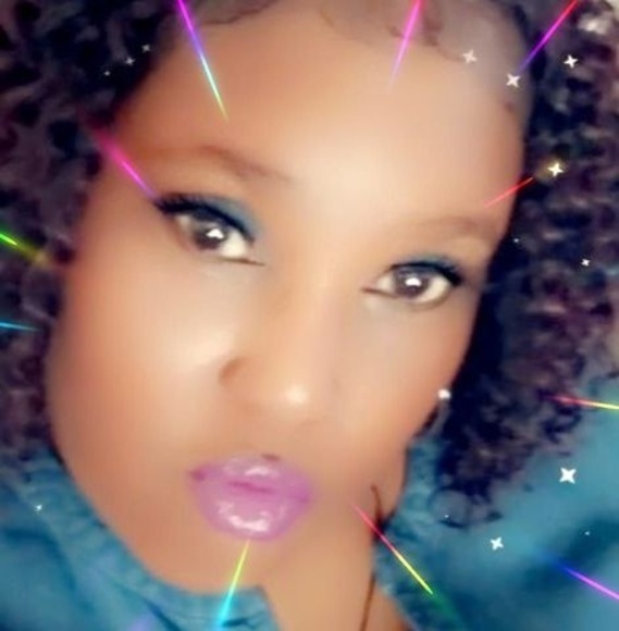 Profile Picture of Regina Byrd (@teamdurr) on Poshmark