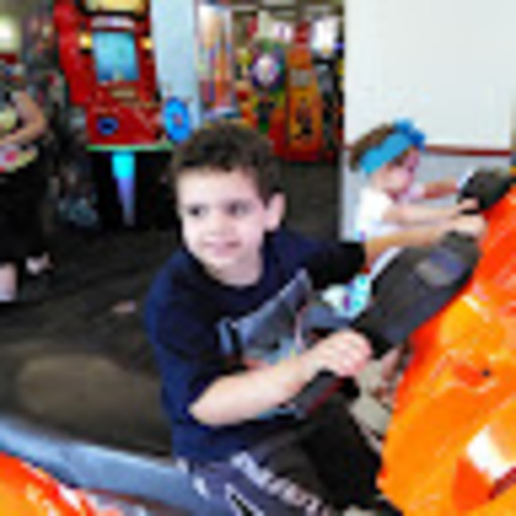 Profile Picture of Isabel Guzman (@isabelguzman470) on Poshmark