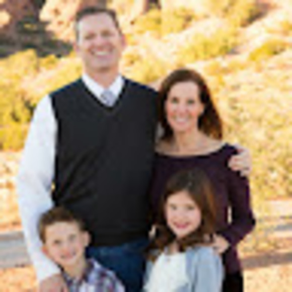 Profile Picture of Piper Hunkins (@piperhunkins) on Poshmark