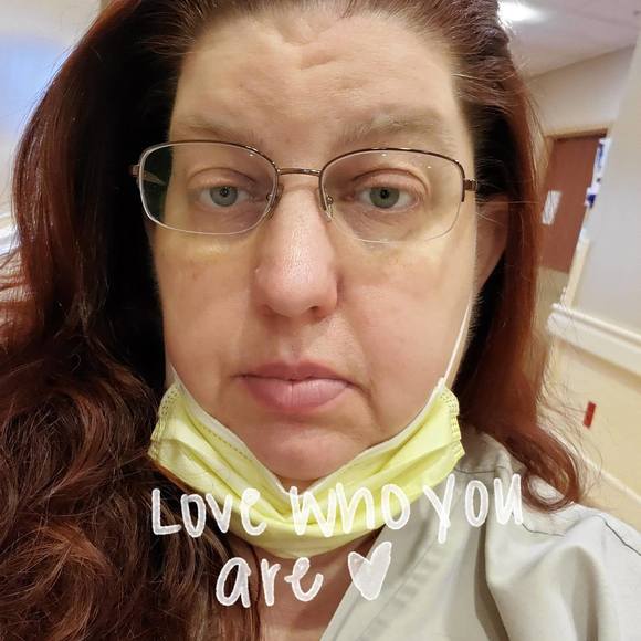 Profile Picture of Milly Diggle (@flnfrgyrt) on Poshmark