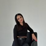 Profile Picture of Юлия Петренко | ТАРГЕТ 🟡 ВИЗУАЛ 🟡 SMM (@juli__petrenko) on Instagram
