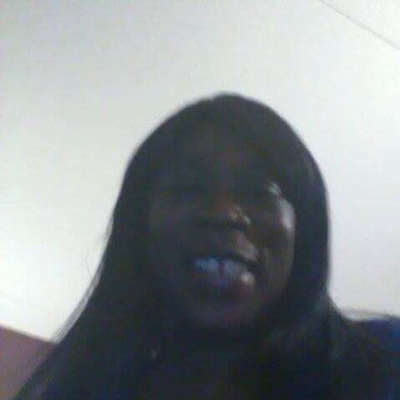 Profile Picture of Nancy James (@aalye503) on Poshmark