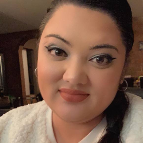 Profile Picture of Cassandra Gamboa (@pinaylove143) on Poshmark