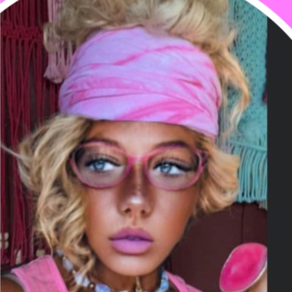 Profile Picture of Dawn Digiacomo slavinjak (@dslavinjak) on Poshmark