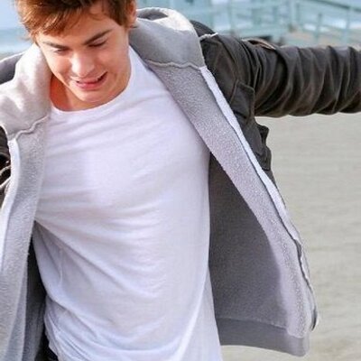 Profile Picture of AVIN JAIN (@avinjain16) on Twitter