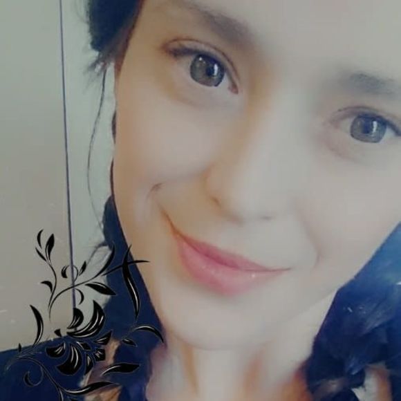 Profile Picture of Breanna Hensgens (@breannahensgens) on Poshmark