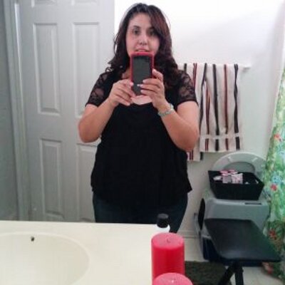 Profile Picture of Theaparrish (@swtthea) on Twitter