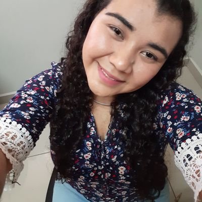 Profile Picture of Carmen Serrano (@carmenserrano92) on Twitter