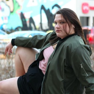 Profile Picture of Kim Hughes (@kimberella1025) on Twitter