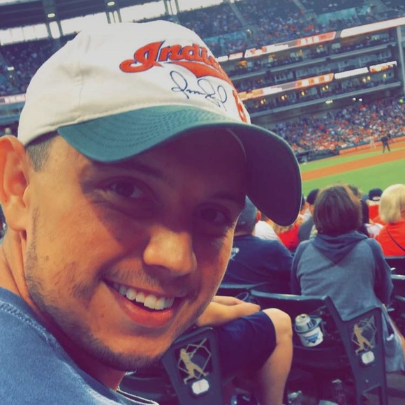 Profile Picture of Pat Tanski (@ptanski11) on Poshmark