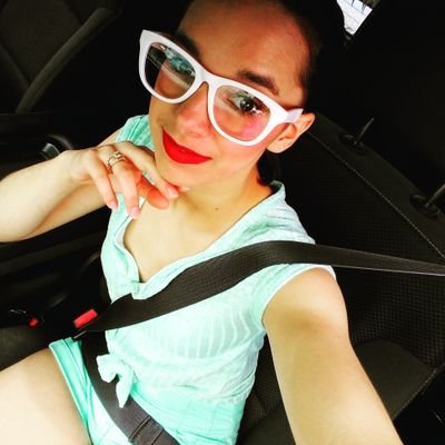 Profile Picture of Julianne Combs (@CombsJulianne) on Twitter