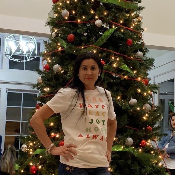 Profile Picture of Joslaine Souza (@joslainesouza) on Poshmark