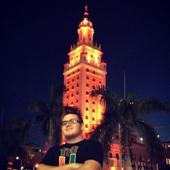 Profile Picture of Chase Cacchillo (@theanswer3214) on Poshmark