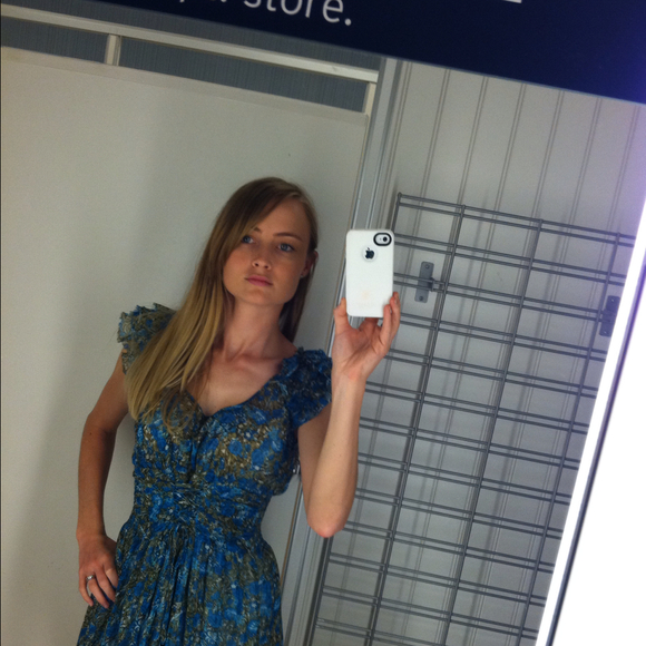 Profile Picture of Crystal Dayvolt (@cdayvolt) on Poshmark