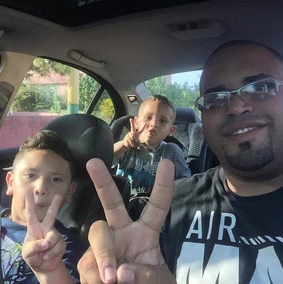 Profile Picture of Felix Fernandez (@felito18) on Poshmark