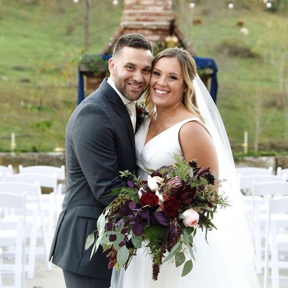 Profile Picture of Kristen Vanicek (@kvanicek) on Poshmark