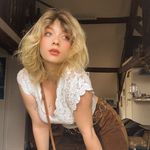 Profile Picture of Elisa Azé Laporte (@elisa__aze) on Instagram