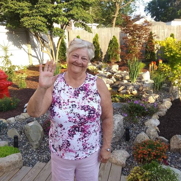 Profile Picture of Diane Osterberg (@dosterberg4) on Poshmark